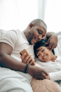 Couple showing affection after coming to couples therapy in houston, tx at Unload it Therapy. This is a therapy practice that can revive your relationship with lasting changes. Connect emotionally once again in therapy at Unload It Therapy. 