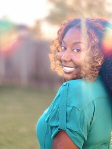 Roma Williams is a dynamic LMFT in Houston, Tx. Her dream of having a therapy practice that stood for inclusivity and safety was realized with the birth of Unload It Therapy, a home for all things relationship, healing and self discovery.