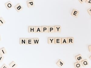 New year goals can be set with the help of a trusted source, such as the therapists at Unload It Therapy in Houston, TX 